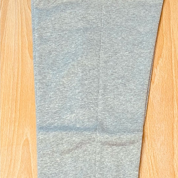 Nike Men's Gray Tapered Leg Sweatpants - Picture 3 of 6